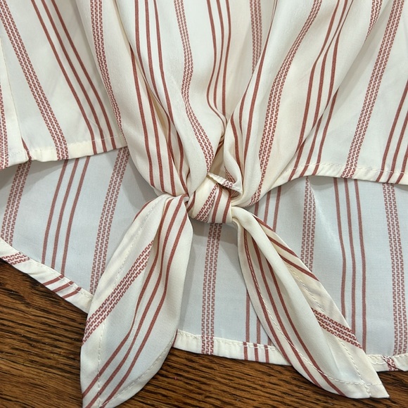 Cute striped blouse girls size - Picture 3 of 3